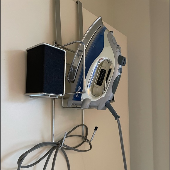 Iron and Ironing Board Over the Door Hanger - Picture 5 of 8